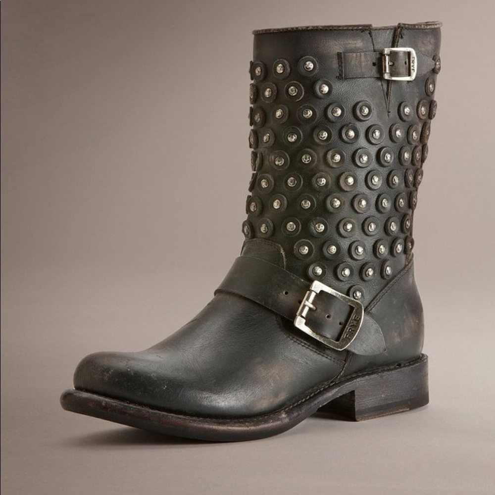 Frye Jenna Disc Distressed Leather Boot